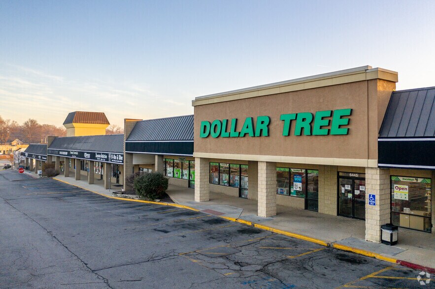 Primary Photo Of 6415-6471 Quivira Rd, Shawnee General Retail For Lease