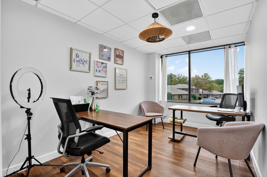 More Photos Of 2050 Old Bridge Rd, Woodbridge Medical For Sale