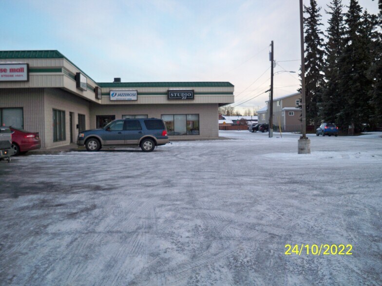 More Photos Of 201 Old Steese Hwy, Fairbanks General Retail For Lease