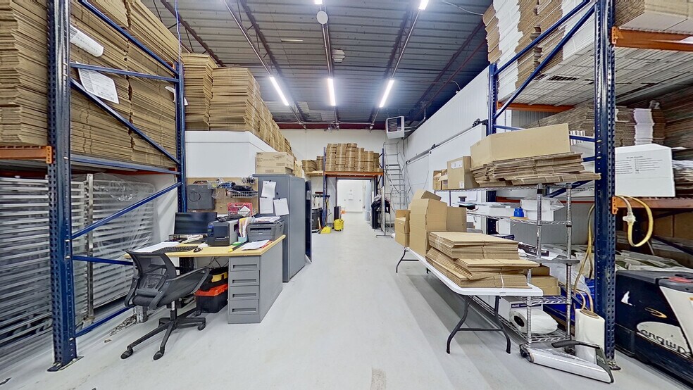 More Photos Of 203 Egel Ave, Middlesex Flex For Sale