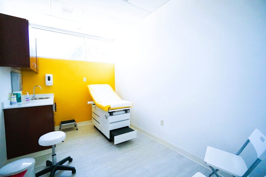 More Photos Of 4825 Almeda Rd, Houston Medical For Lease