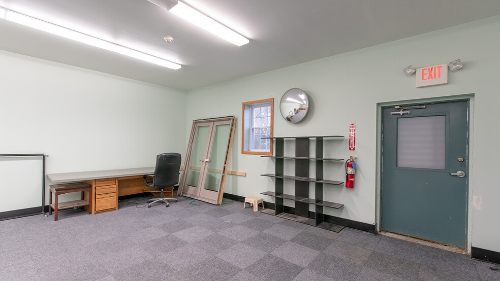 More Photos Of 309-311 S Broadway, Gloucester City Storefront For Sale