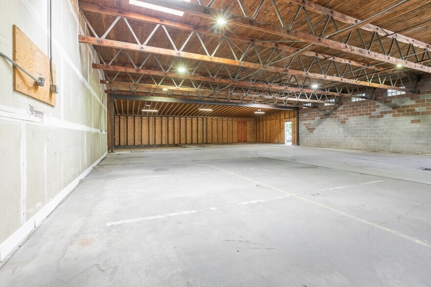 More Photos Of 49 W Burton Ave, Salt Lake City Warehouse For Lease