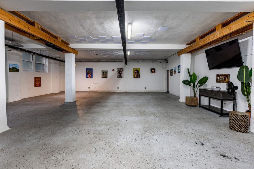 More Photos Of 6819 Vine St, Cincinnati Lodge Meeting Hall For Sale