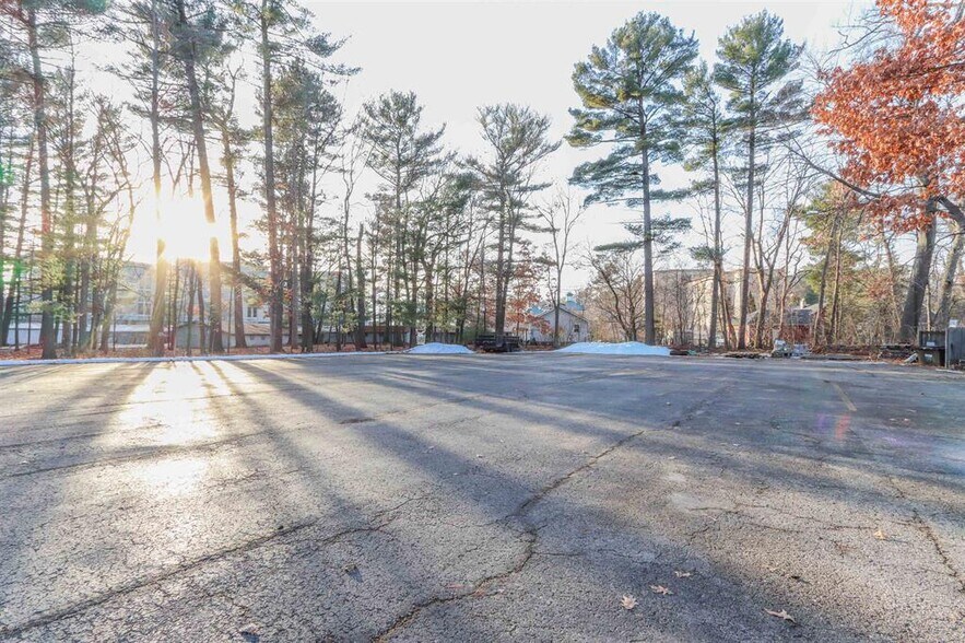 More Photos Of N2717 County Road QQ, Waupaca Restaurant For Sale