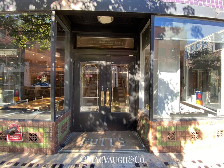 More Photos Of 33-37 E Union St, Pasadena Restaurant For Lease