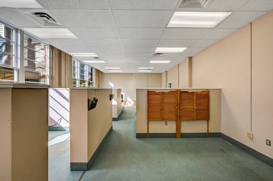 More Photos Of 301 Delaware Ave, Olyphant Office For Sale
