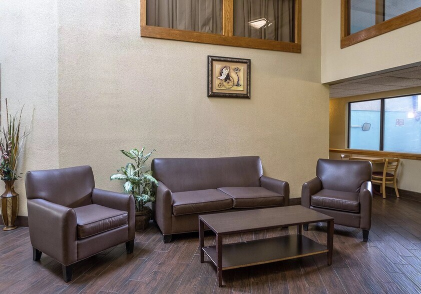 More Photos Of 2700 Wilson Rd, West Middlesex Hotel For Sale