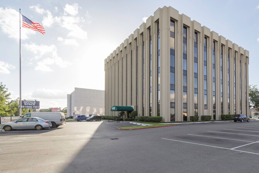 More Photos Of 6420 Richmond Ave, Houston Office For Lease