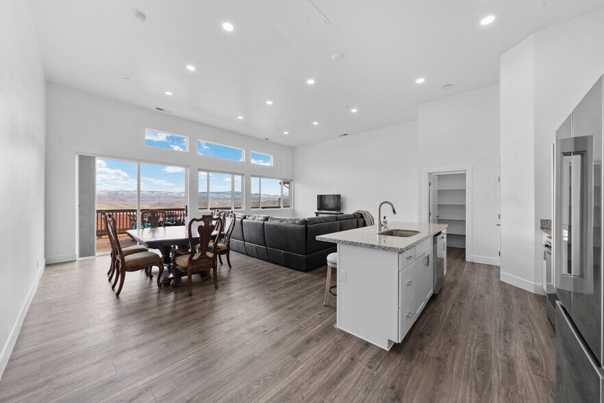 More Photos Of 1929 US-395, Gardnerville Apartments For Sale