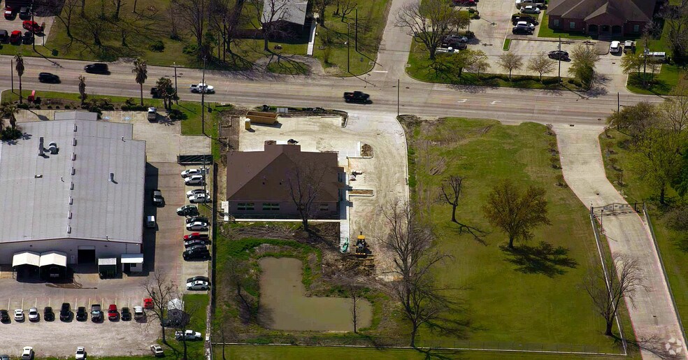 More Photos Of 4518 N Main St, Baytown Medical For Lease