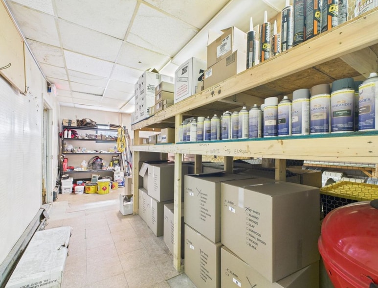 More Photos Of 415 W Wisconsin Ave, Appleton General Retail For Sale