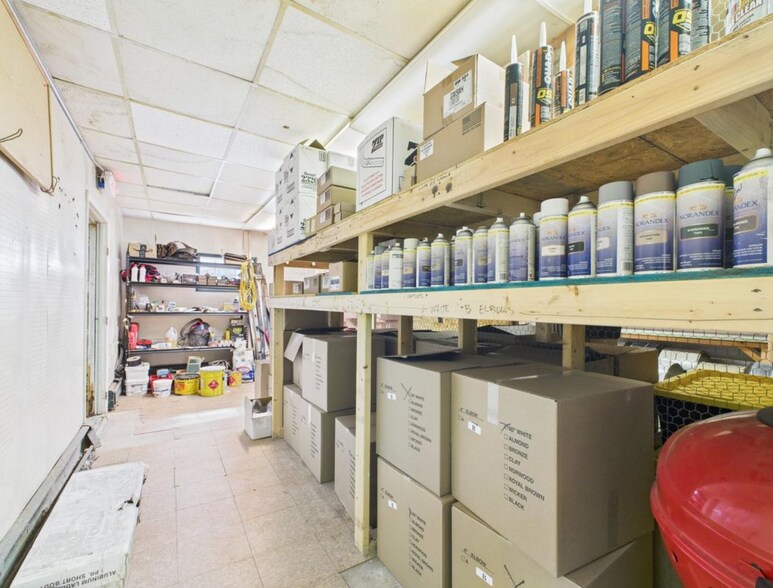 More Photos Of 415 W Wisconsin Ave, Appleton General Retail For Sale