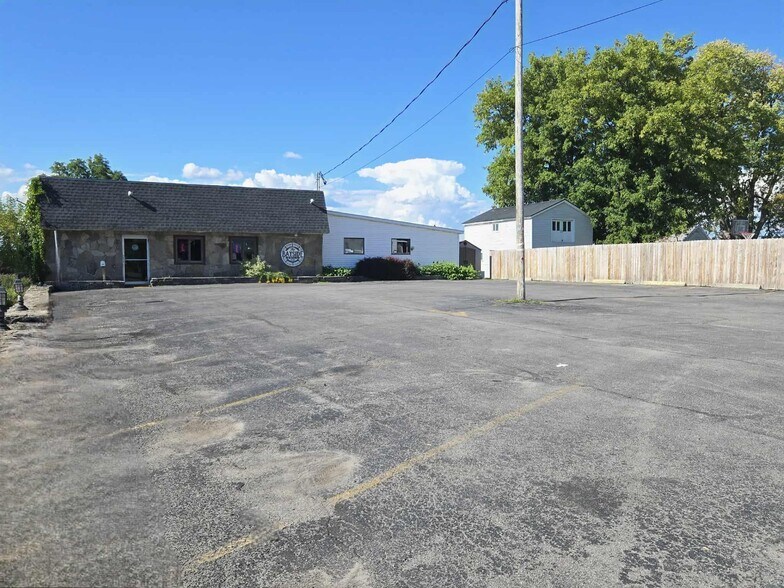 More Photos Of 1702 Ford St, Ogdensburg Specialty For Sale