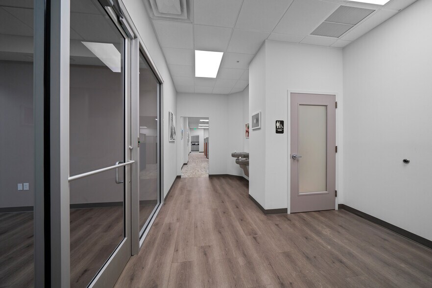 More Photos Of 1930 SW 38th Ave, Ocala Office For Lease