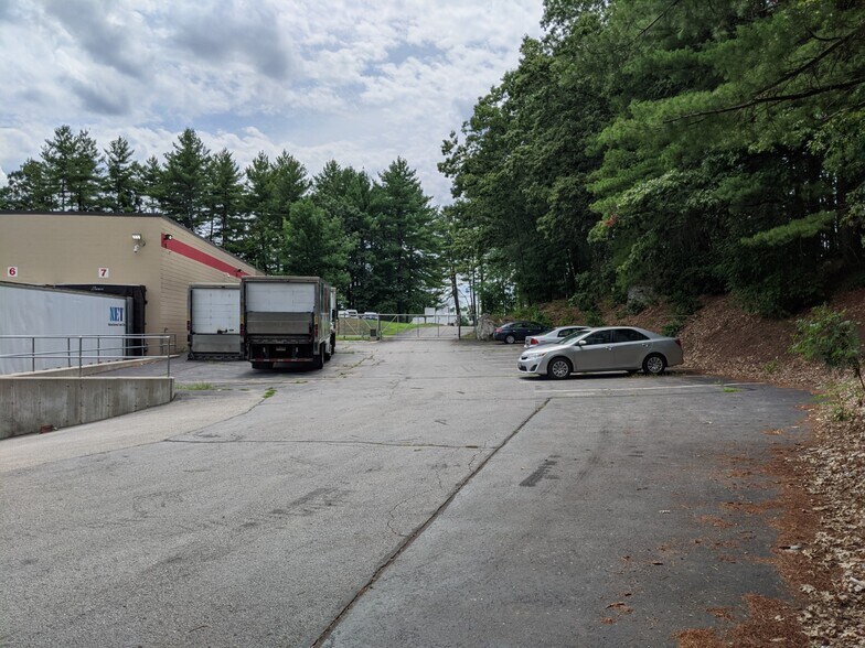 More Photos Of 100 Bearfoot Rd, Northborough Light Distribution For Lease