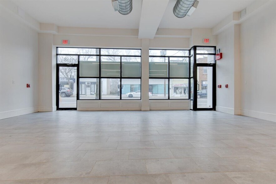 More Photos Of 166 Main St, Port Washington Storefront For Sale