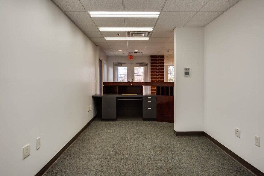 More Photos Of 1140 E Market St, Charlottesville Office For Lease