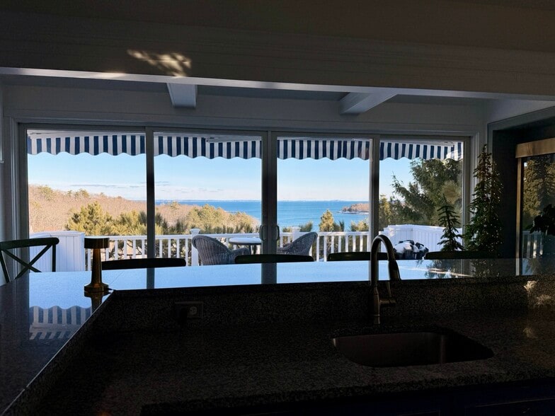 More Photos Of 886 Commercial St, Rockport Hotel For Sale