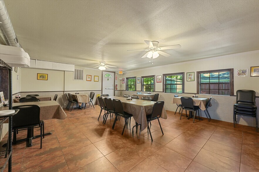 More Photos Of 9302 Highway 6, Hitchcock Restaurant For Sale