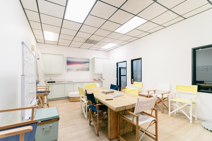 More Photos Of 19010 S Alameda St, Rancho Dominguez Distribution For Lease