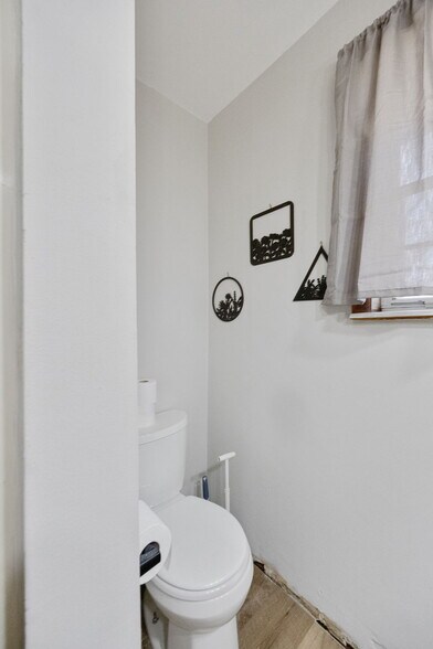 More Photos Of 10040 Pieper Rd, Potosi Manufactured Housing Mobile Home Park For Sale