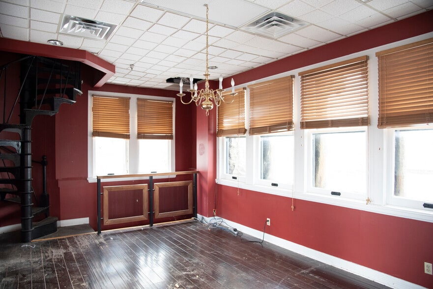 More Photos Of 200 S 5th St, Louisville Office For Lease