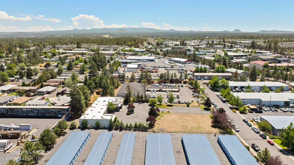 More Photos Of 720 SE Business Way, Bend Warehouse For Sale