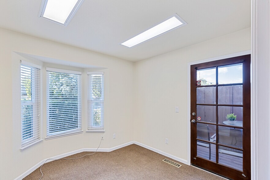 More Photos Of 1215 Plumas St, Yuba City Office For Sale