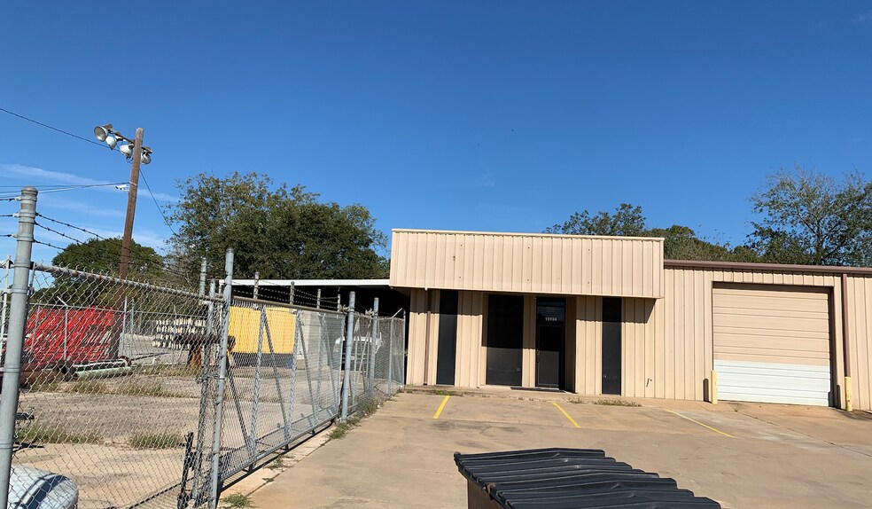 More Photos Of 15934 Cypress North Houston Rd, Cypress Warehouse For Sale