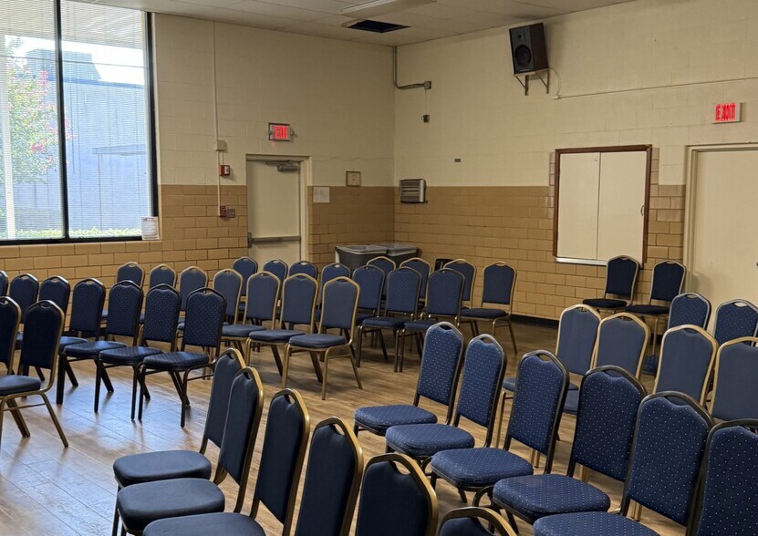 More Photos Of 501 Pine Tree Rd, Longview Schools For Sale