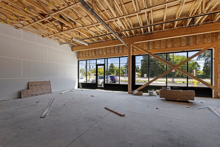 More Photos Of 1102 State Rte 20, Sedro Woolley General Retail For Lease