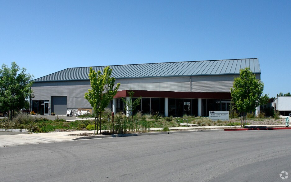 More Photos Of 368 Blodgett St, Cotati Warehouse For Lease