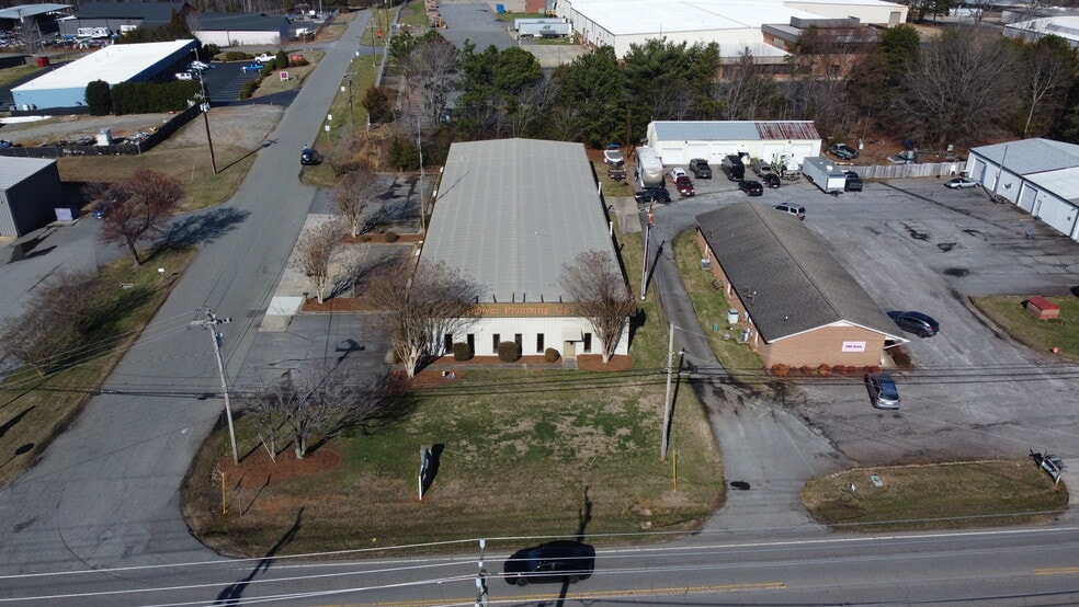 More Photos Of 4086 N NC 16 Business Hwy, Denver Industrial For Lease