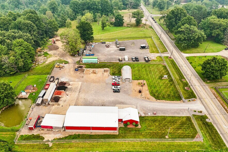 More Photos Of 3220 McCartney Rd, Youngstown General Retail For Sale