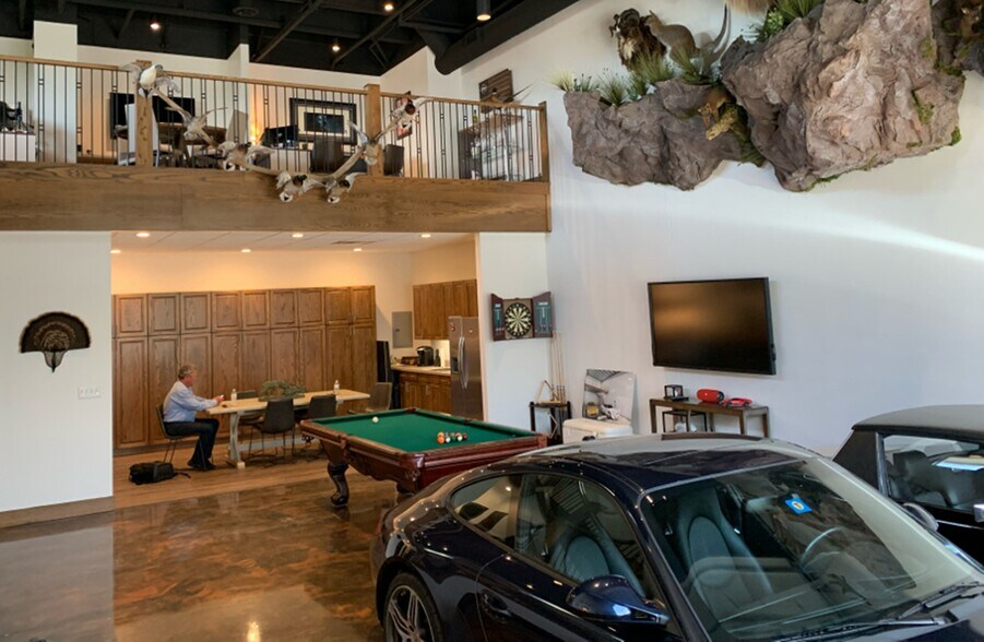 More Photos Of 940 McKinley Pky, Delano Light Manufacturing For Sale