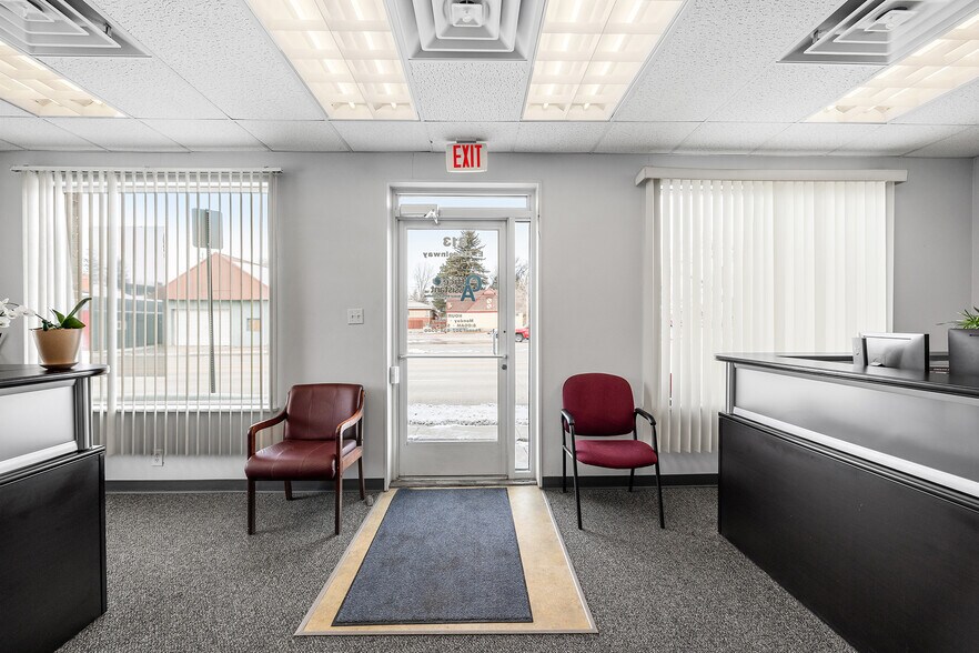 More Photos Of 813 E Lincolnway, Cheyenne Office For Sale