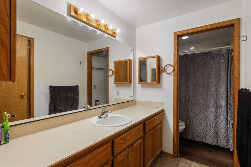 More Photos Of 9724 N Wall St, Spokane Apartments For Sale