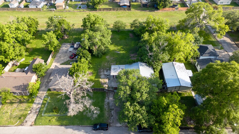 Primary Photo Of 141 Campbell Ave, Pasadena Specialty For Sale