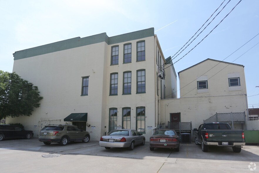 More Photos Of 201 N 3rd St, Hannibal Office For Sale