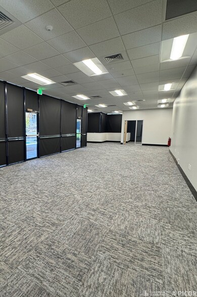 More Photos Of 3700-3716 E Columbia St, Tucson Research And Development For Lease