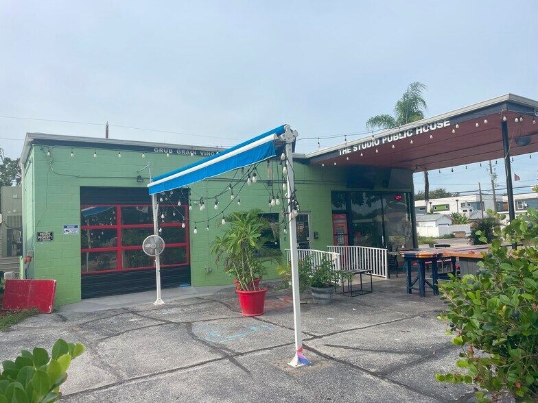 More Photos Of 2950 Central Ave, Saint Petersburg Restaurant For Sale