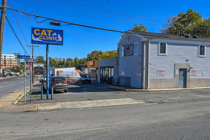 More Photos Of 7189 Lee Hwy, Falls Church General Retail For Sale