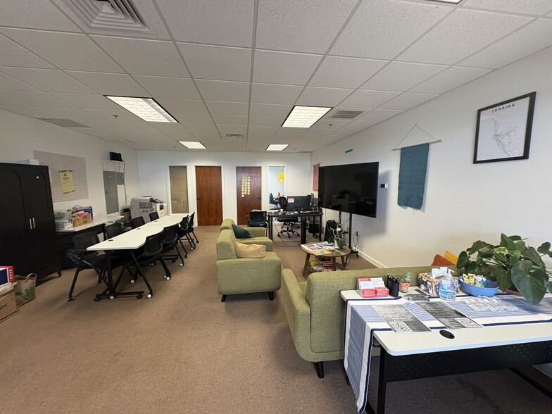 More Photos Of 40 Kupuohi St, Lahaina Medical For Sale