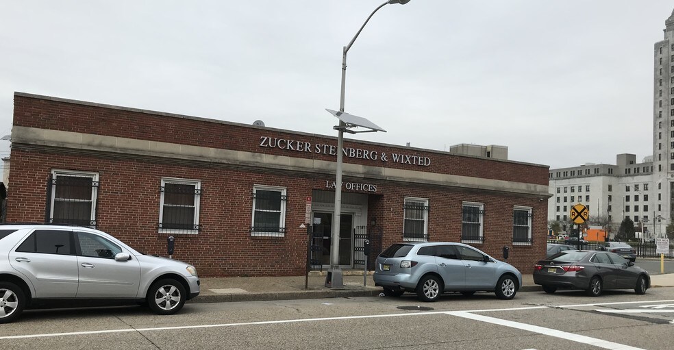 More Photos Of 415 Federal St, Camden Office For Sale