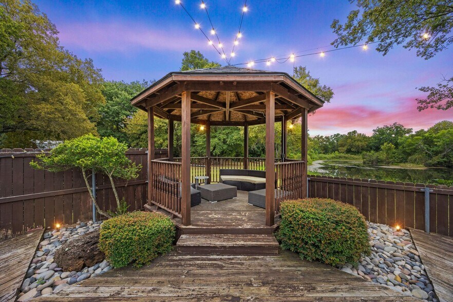 More Photos Of 12900 FM 121, Van Alstyne Lodge Meeting Hall For Sale