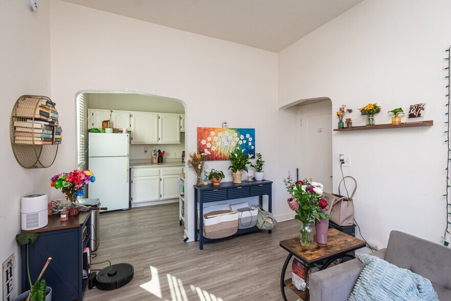 More Photos Of 1808 P St, Sacramento Apartments For Sale