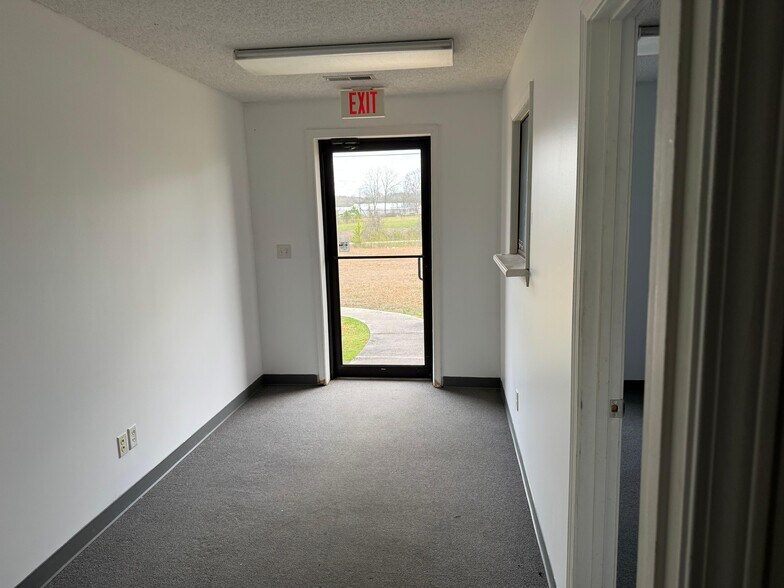 More Photos Of 10626 AL Highway 69, Arab Industrial For Lease