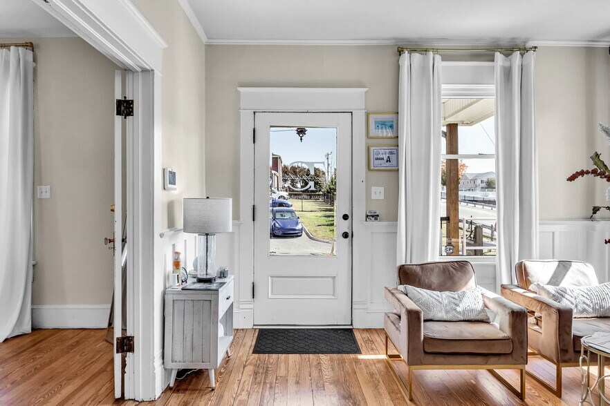 More Photos Of 126 S Spruce St, Winston-Salem Office Residential For Sale