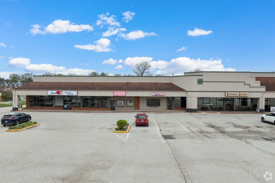 More Photos Of 12243-12305 Natural Bridge Rd, Bridgeton Unknown For Lease